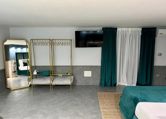 A Un Passo Dal Castello Maschio Angioino Appartment