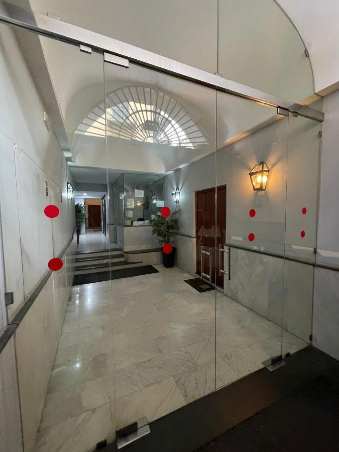 A Un Passo Dal Castello Maschio Angioino Apartamento Nápoles