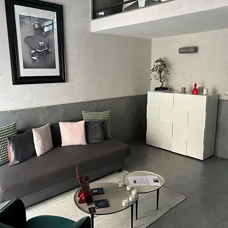 A Un Passo Dal Castello Maschio Angioino Appartment Naples Exterior photo