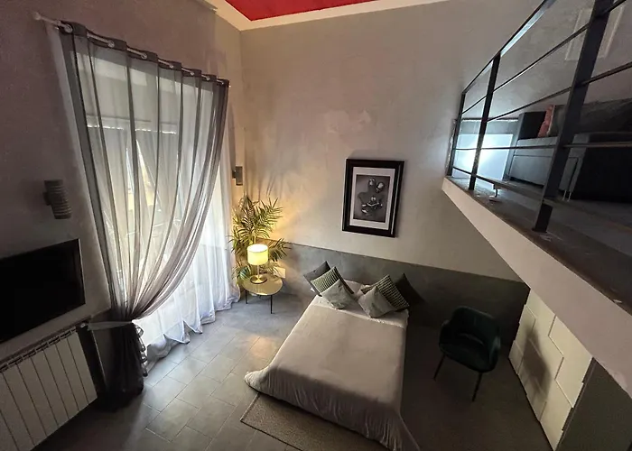 A Un Passo Dal Castello Maschio Angioino Appartment